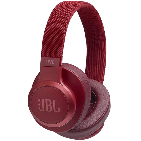 red headphones